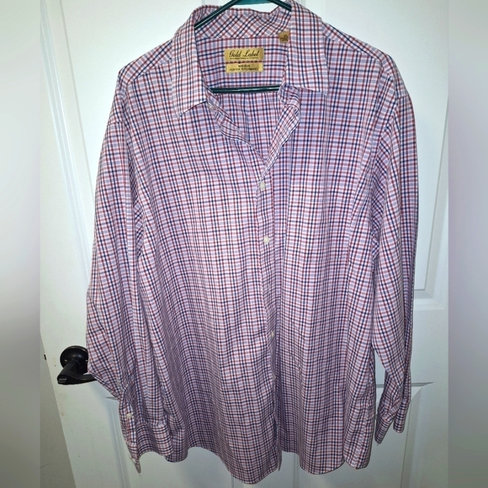 Roundtree & Yorke men's long sleeve button-down shirt in a size XL. EUC.